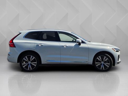 Certified 2023 Volvo XC60 T8 Plus AWD/4WD image 11