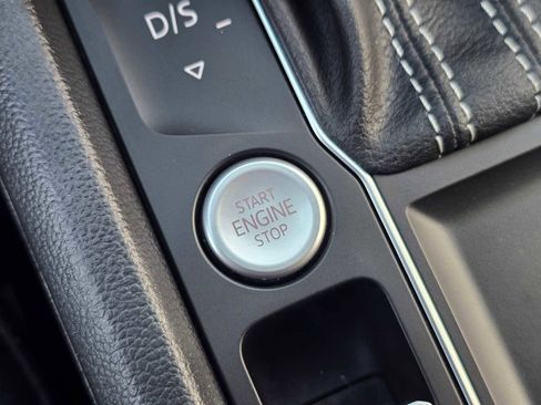 Used 2022 Volkswagen Atlas SE image 34