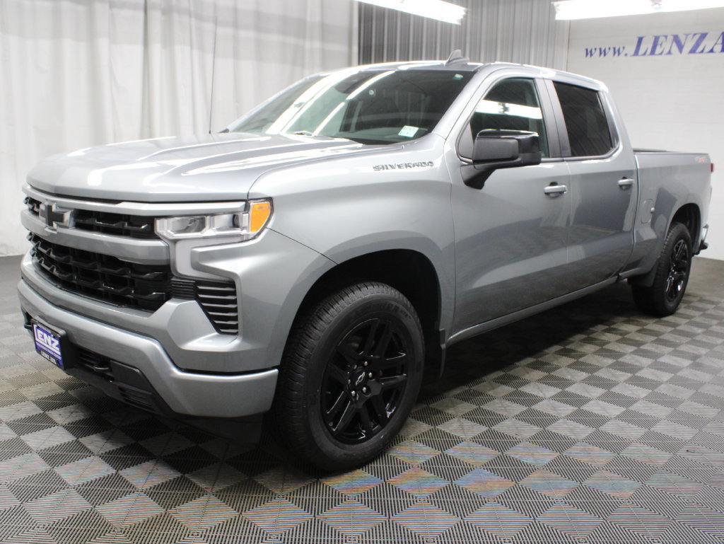 Used 2025 Chevrolet Silverado 1500 RST w/ Convenience Package II AWD/4WD image 9