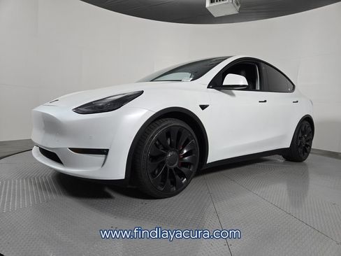 Used 2022 Tesla Model Y Performance AWD/4WD image 2