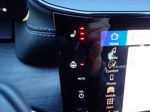 New 2026 Jeep Grand Cherokee L Limited w/ Luxury Tech Group II image 20