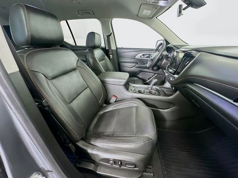 Used 2019 Chevrolet Traverse LT FWD image 33