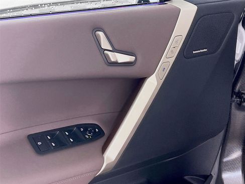 Used 2026 BMW iX xDrive45 image 16