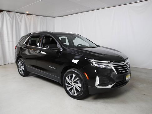 Used 2022 Chevrolet Equinox Premier image 1