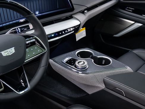 New 2026 Cadillac Optiq Sport 1 image 15