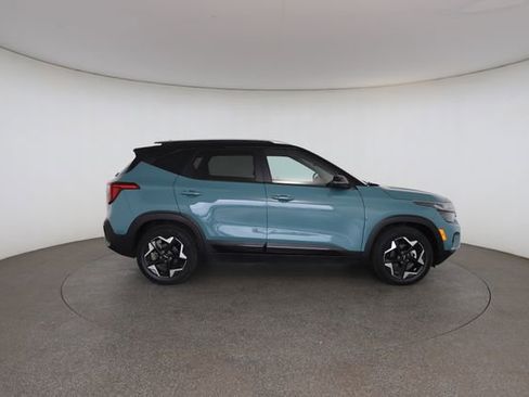 Used 2023 Honda HR-V LX image 22