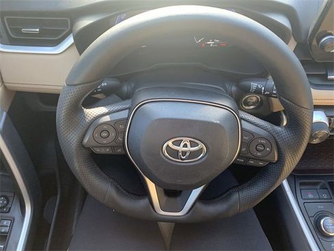 Used 2023 Toyota RAV4 Limited image 19