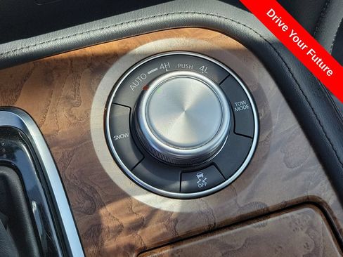 Used 2023 Nissan Armada SL w/ Captain's Chairs Package AWD/4WD image 16