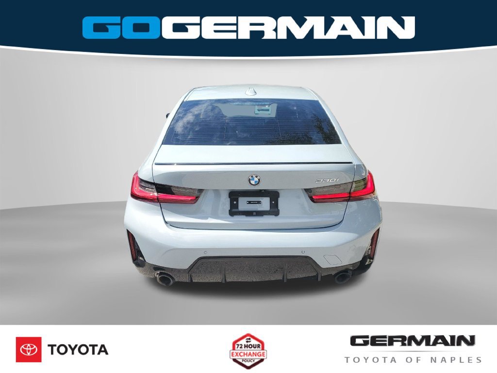 Used 2024 BMW 330i Sedan w/ M Sport Package RWD image 11