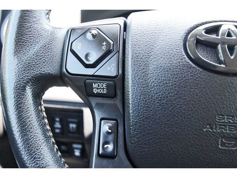 Used 2021 Toyota Tundra Platinum AWD/4WD image 18