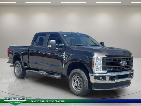 Used 2024 Ford F350 XL AWD/4WD image 1