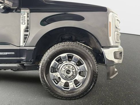 Used 2025 Ford F250 King Ranch w/ Chrome Package AWD/4WD image 23