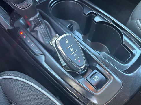 Used 2025 Chevrolet TrailBlazer LT FWD image 21