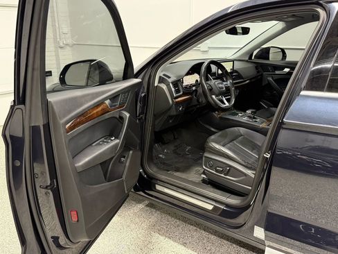 Used 2018 Audi Q5 2.0T Premium Plus w/ Premium Plus Package image 11