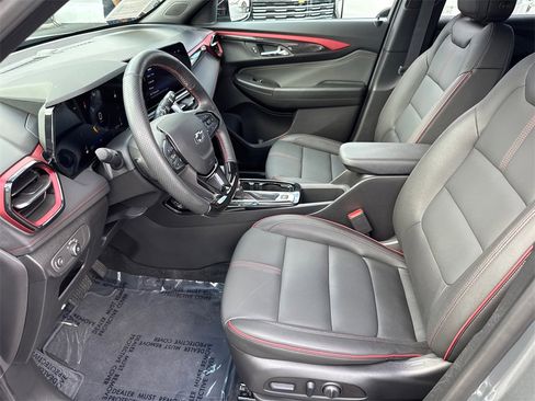Used 2026 Chevrolet TrailBlazer RS w/ Driver Confidence Package image 25