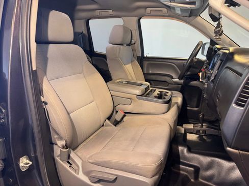 Used 2015 Chevrolet Silverado 1500 W/T image 23