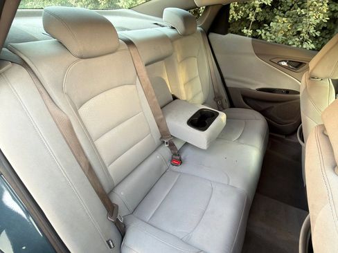 Used 2020 Chevrolet Malibu LT image 16