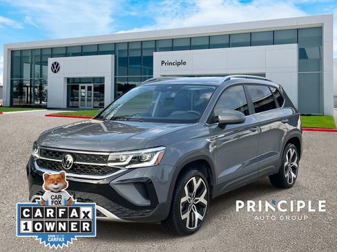 Used 2022 Volkswagen Taos SEL w/ Panoramic Sunroof Package image 1