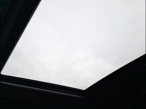 Used 2025 Subaru Forester Limited image 24