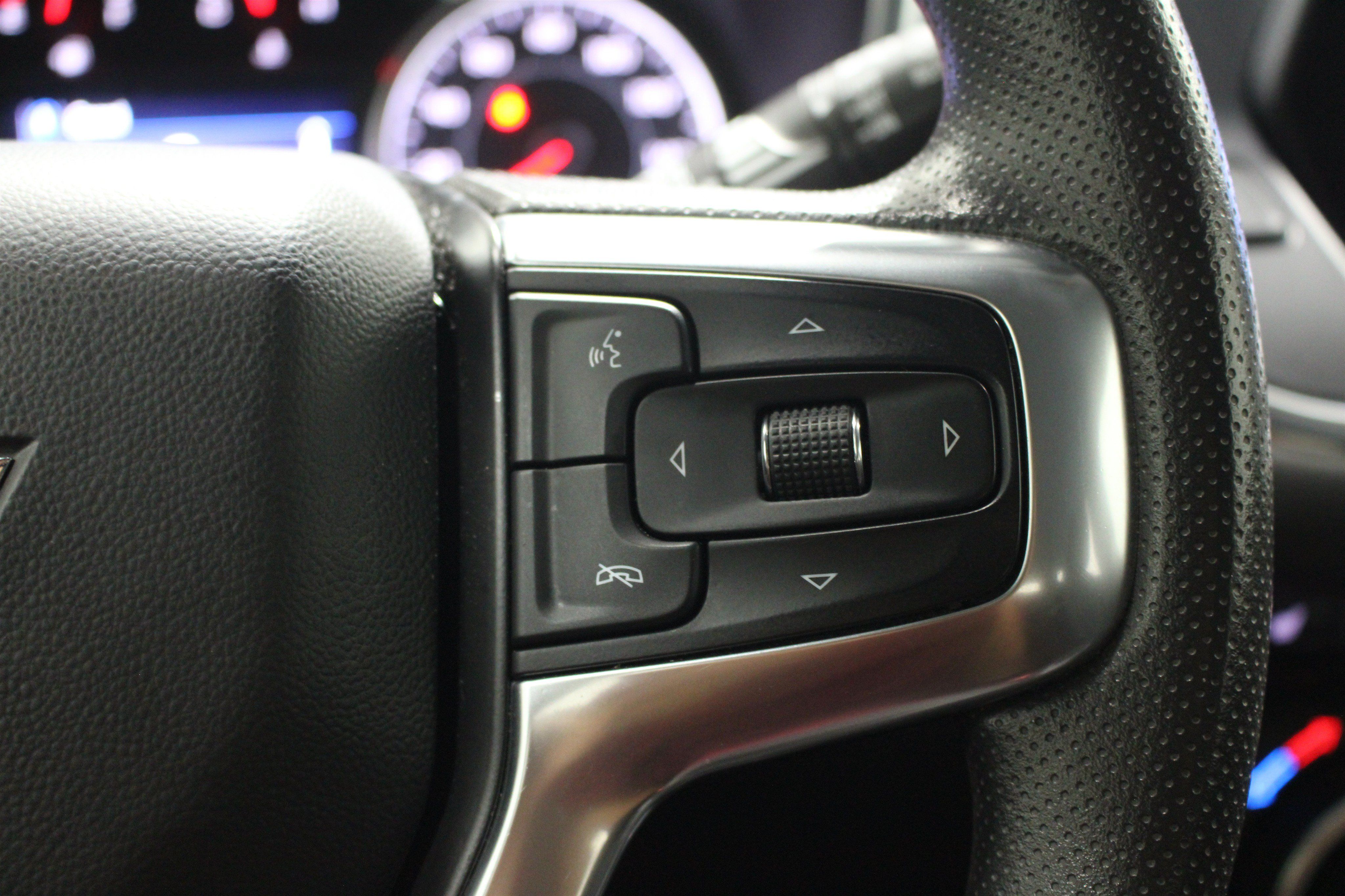 Used 2022 Chevrolet Blazer LT FWD image 14