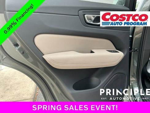 New 2026 Volvo XC60 B5 Core w/ Protection Package Premier AWD/4WD image 31