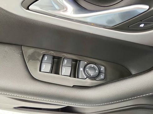 Used 2023 Chevrolet Blazer LT image 33