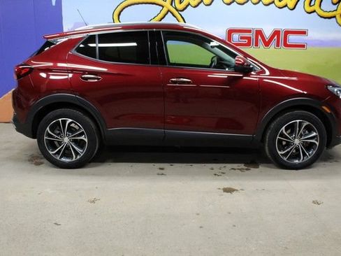 Used 2023 Buick Encore GX Essence FWD image 1