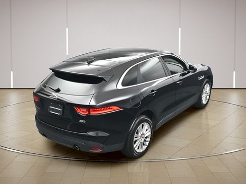Used 2020 Jaguar F-PACE Prestige AWD/4WD image 37