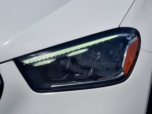 Used 2024 Mercedes-Benz GLE 350 4MATIC image 9