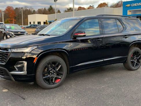 Certified 2023 Chevrolet Traverse Premier w/ Redline Edition image 4