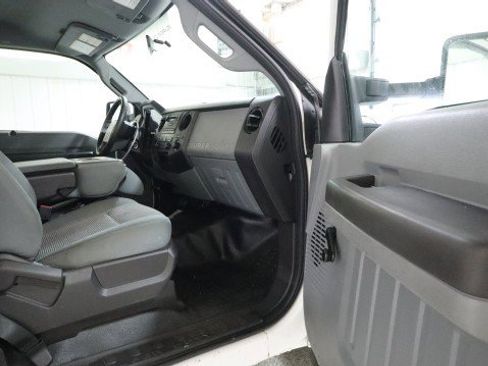 Used 2011 Ford F250 XL AWD/4WD image 10