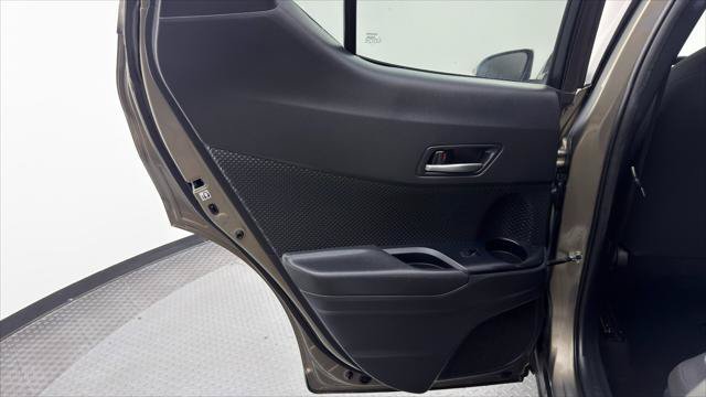 Used 2021 Toyota C-HR LE FWD image 16