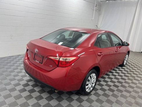 Used 2018 Toyota Corolla LE image 5