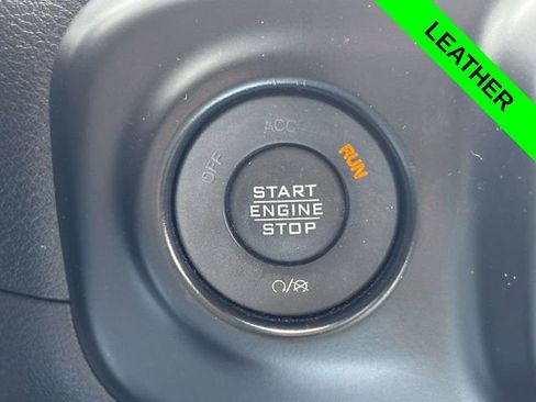 Used 2021 Jeep Gladiator Rubicon AWD/4WD image 14