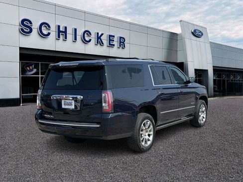 Used 2019 GMC Yukon XL Denali AWD/4WD image 2
