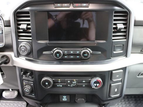 Used 2023 Ford F150 XLT w/ Trailer Tow Package AWD/4WD image 19
