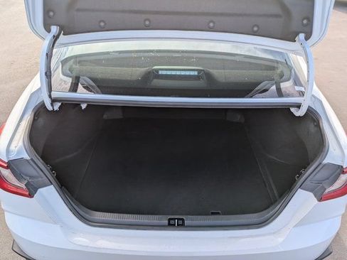 Used 2025 Toyota Camry SE FWD image 10
