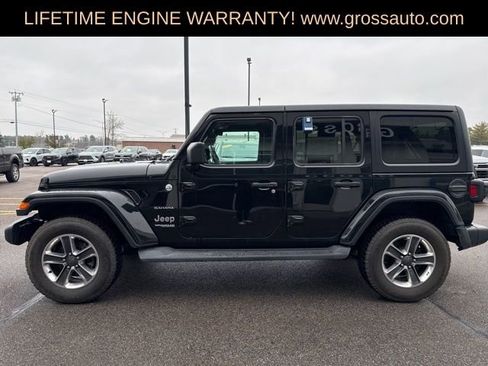 Used 2019 Jeep Wrangler Unlimited Sahara w/ Uconnect 4C Nav & Sound Group AWD/4WD image 5