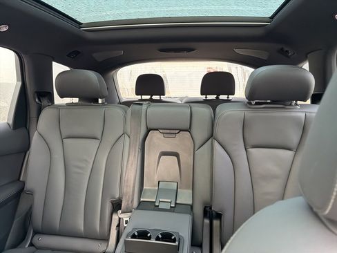 Used 2025 Audi Q7 3.0T Premium Plus image 12