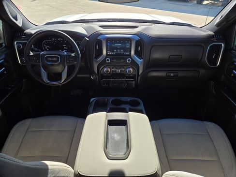 Certified 2022 GMC Sierra 1500 SLE image 16