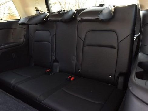 Used 2024 Nissan Pathfinder SL image 28