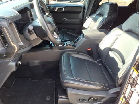 Certified 2025 Ford Bronco Badlands AWD/4WD image 18