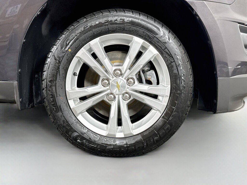 Used 2016 Chevrolet Equinox LS AWD/4WD image 36