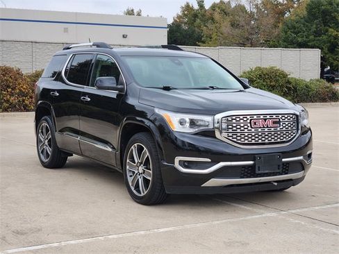 Used 2018 GMC Acadia Denali w/ Technology Package image 3