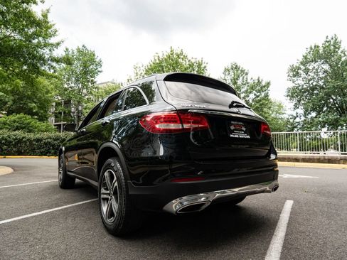 Used 2018 Mercedes-Benz GLC 300 4MATIC image 6