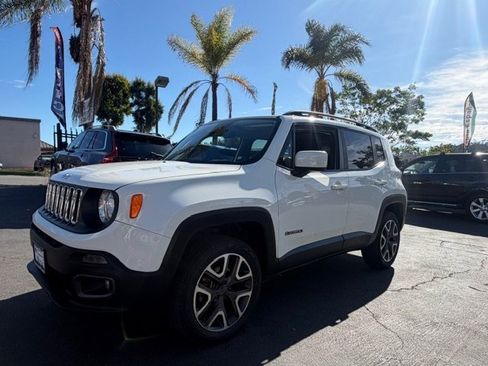 Used 2017 Jeep Renegade Latitude AWD/4WD image 7