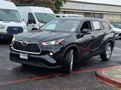 Used 2024 Toyota Highlander LE