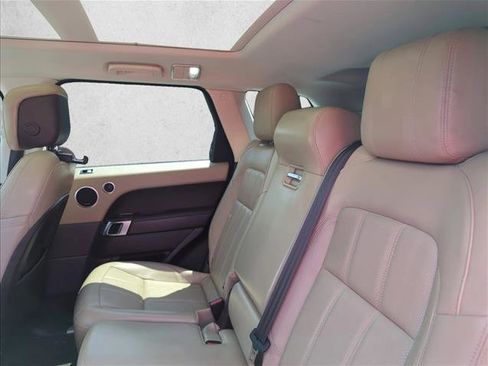 Used 2018 Land Rover Range Rover Sport HSE image 19