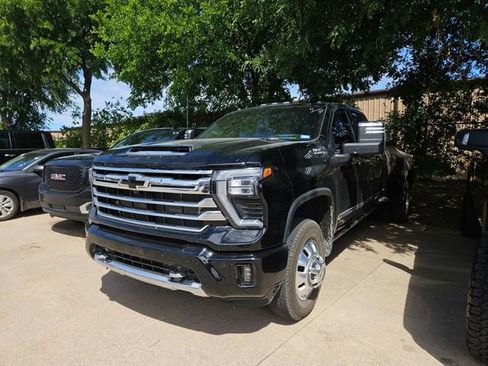 Used 2025 Chevrolet Silverado 3500 High Country w/ High Country Premium Package image 1