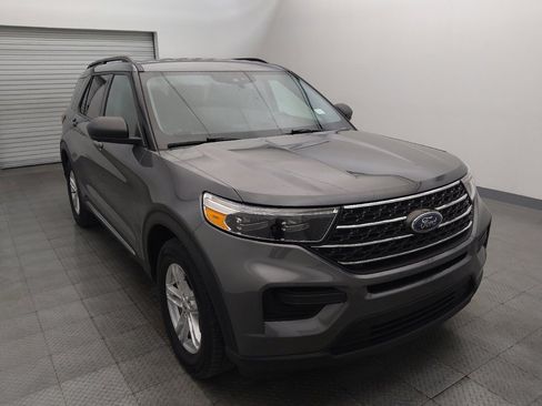 Used 2022 Ford Explorer XLT image 13
